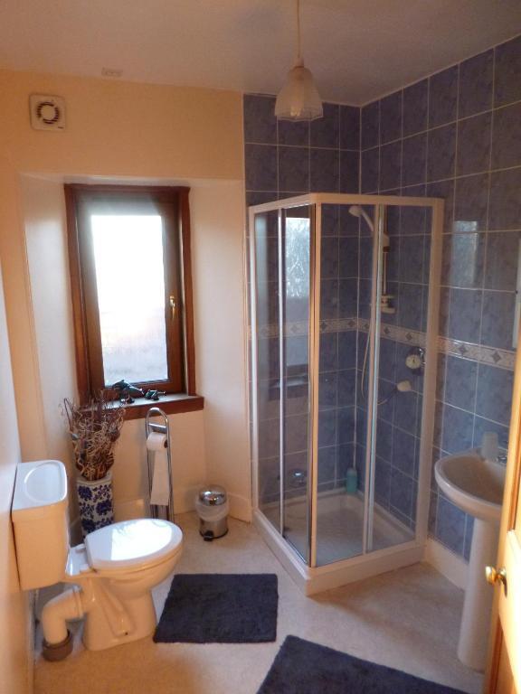 Twin Room with Shared Bathroom